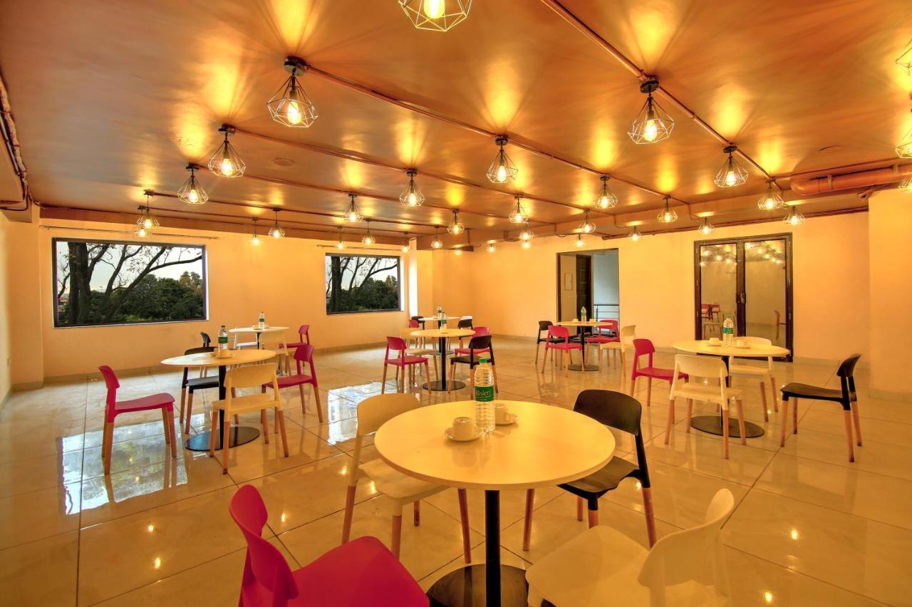 Artisan Rooms New Delhi Luaran gambar